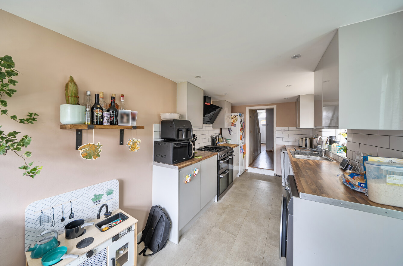 Johns Road, Woolston, Southampton, Hampshire, SO19 - Charters