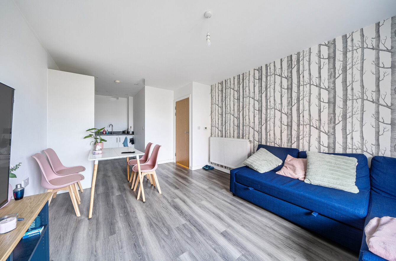 Capstan Road, Woolston, Southampton, Hampshire, SO19 - Charters