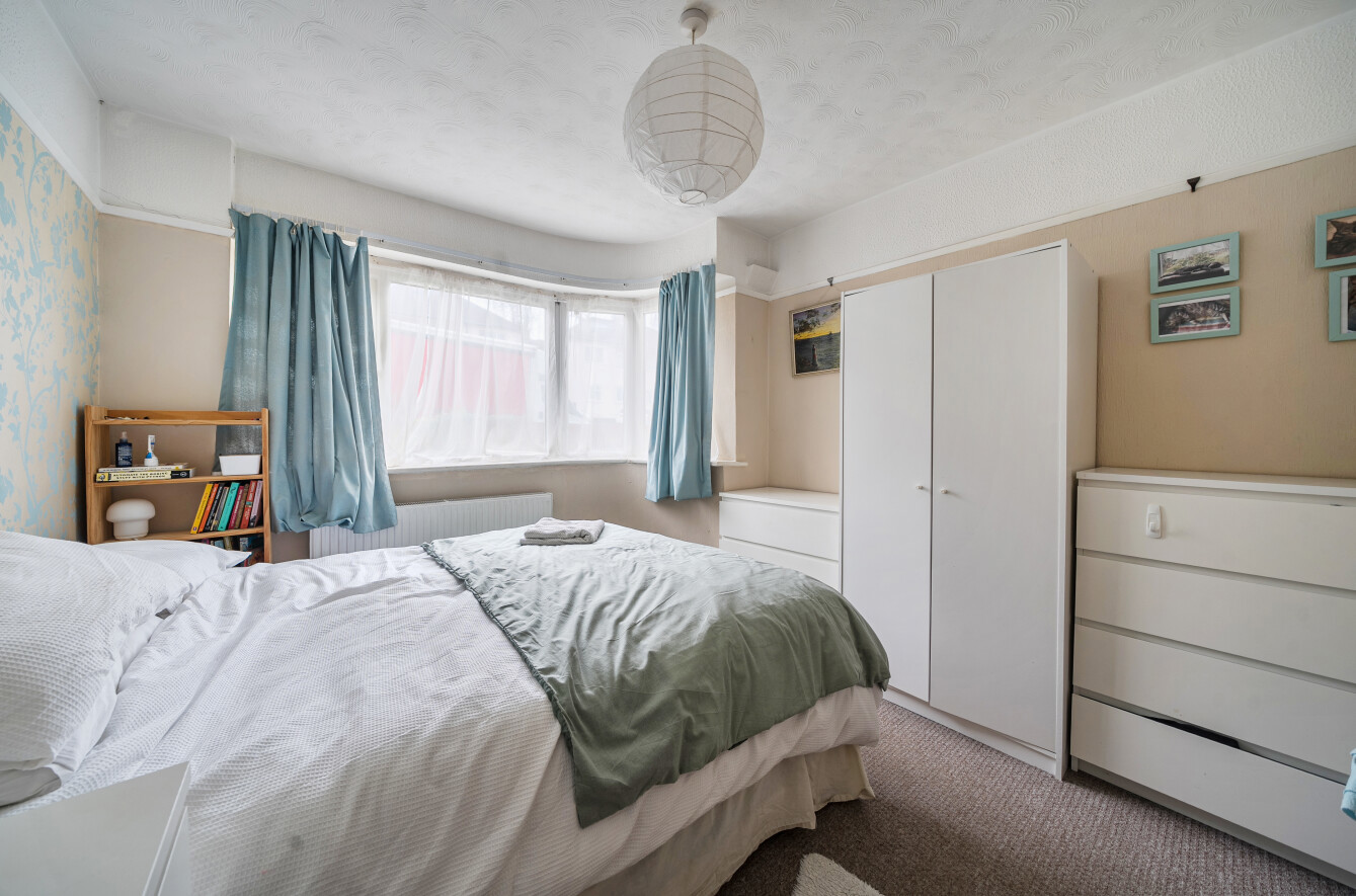 Gainsford Road, Bitterne, Southampton, Hampshire, SO19 - Charters