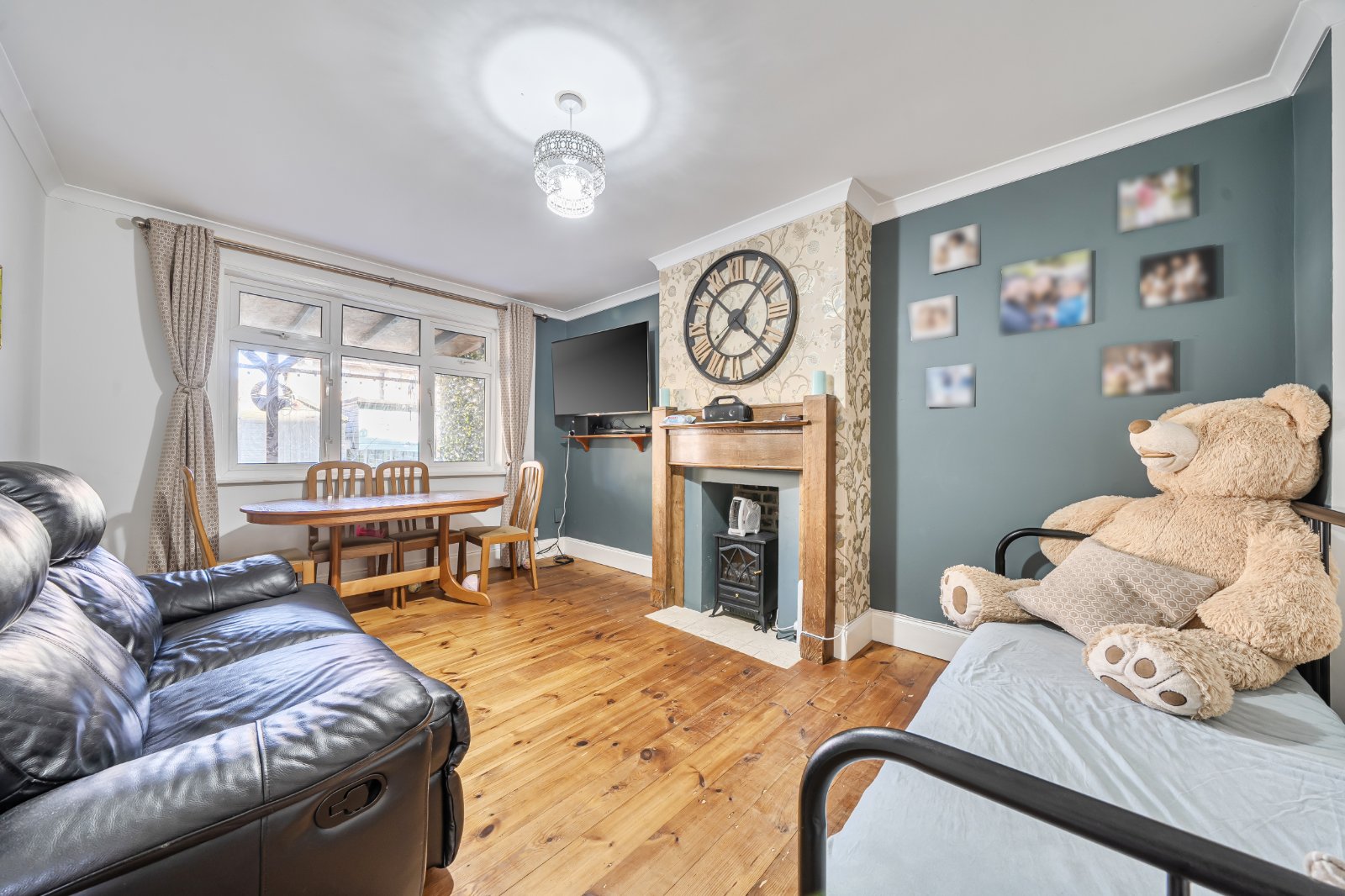 Magnolia Road, Merryoak, Southampton, Hampshire, SO19 - Charters