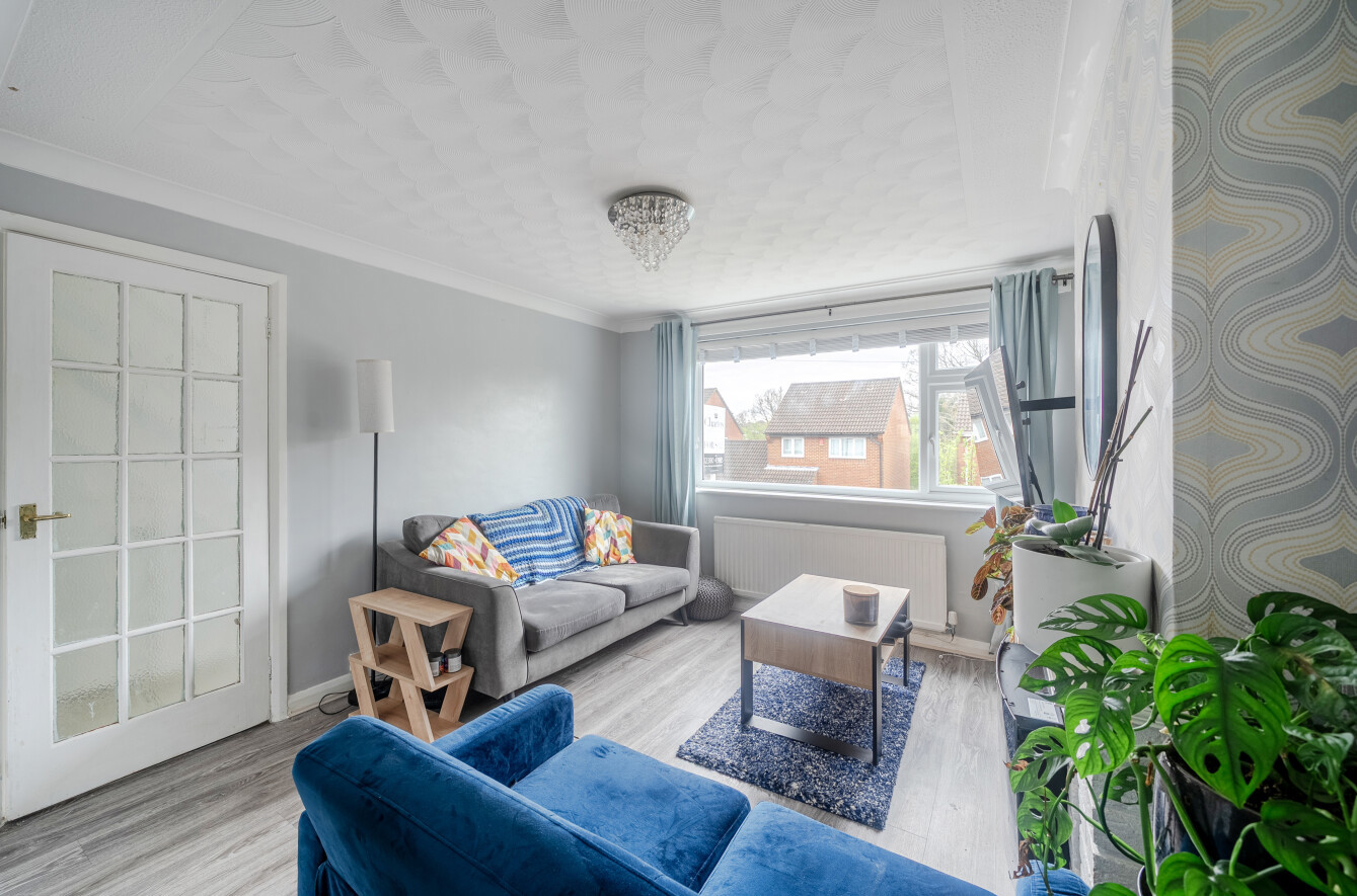 Sunvale Close, Sholing, Southampton, Hampshire, SO19 Sunvale Close, Sholing, Southampton, Hampshire, SO19 - Charters