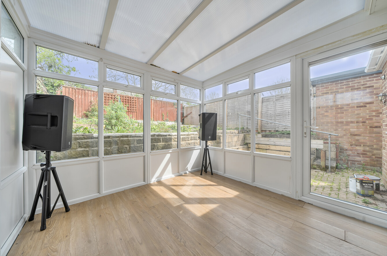 Woodmill Lane, Bitterne Park, Southampton, Hampshire, SO18 Woodmill Lane, Bitterne Park, Southampton, Hampshire, SO18 - Charters