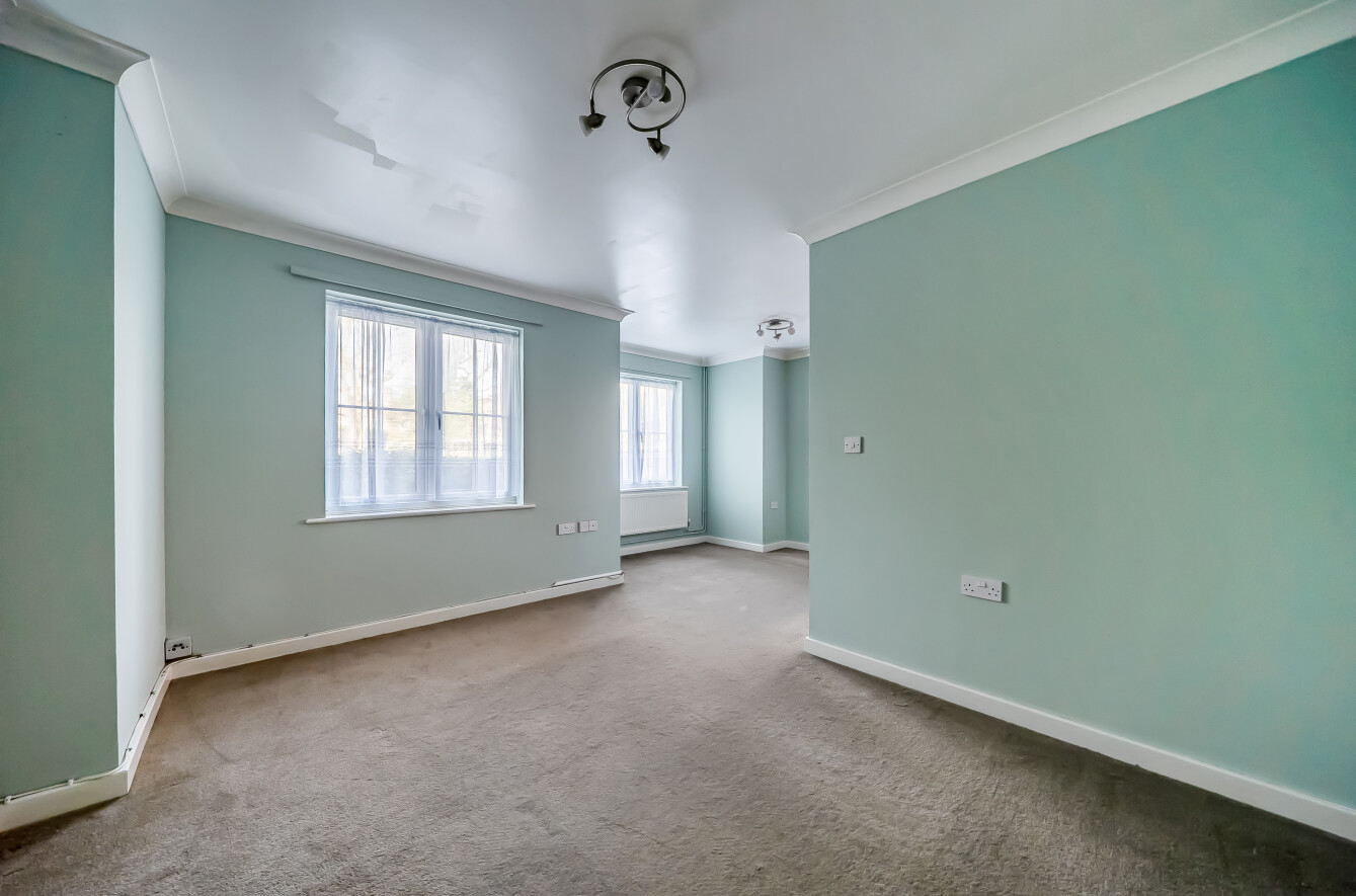 Bursledon Road, Sholing, Southampton, Hampshire, SO19 Bursledon Road, Sholing, Southampton, Hampshire, SO19 - Charters