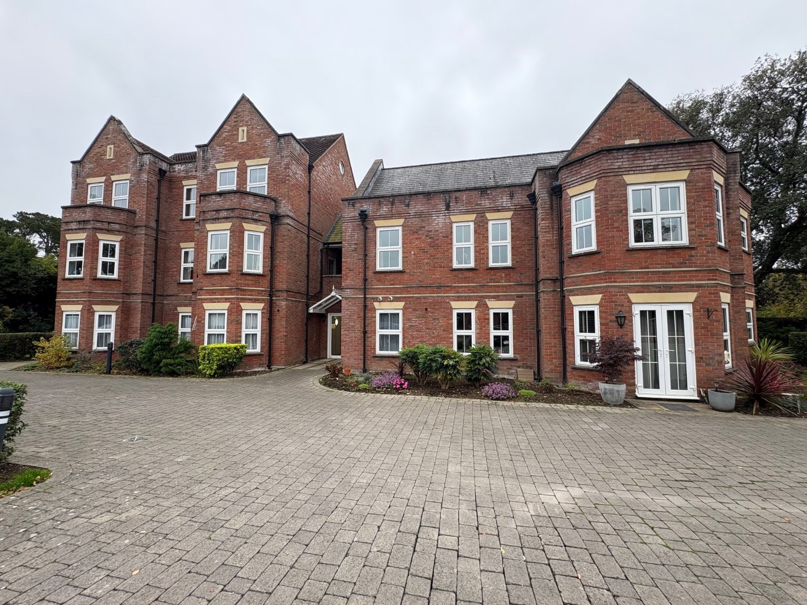 Main Road, Otterbourne, Winchester, Hampshire, SO21 - Charters