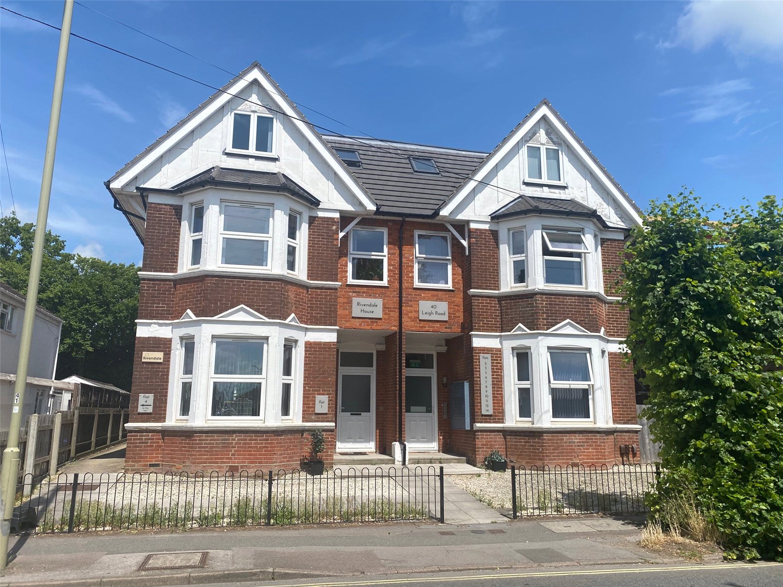 Leigh Road, Eastleigh, Hampshire, SO50