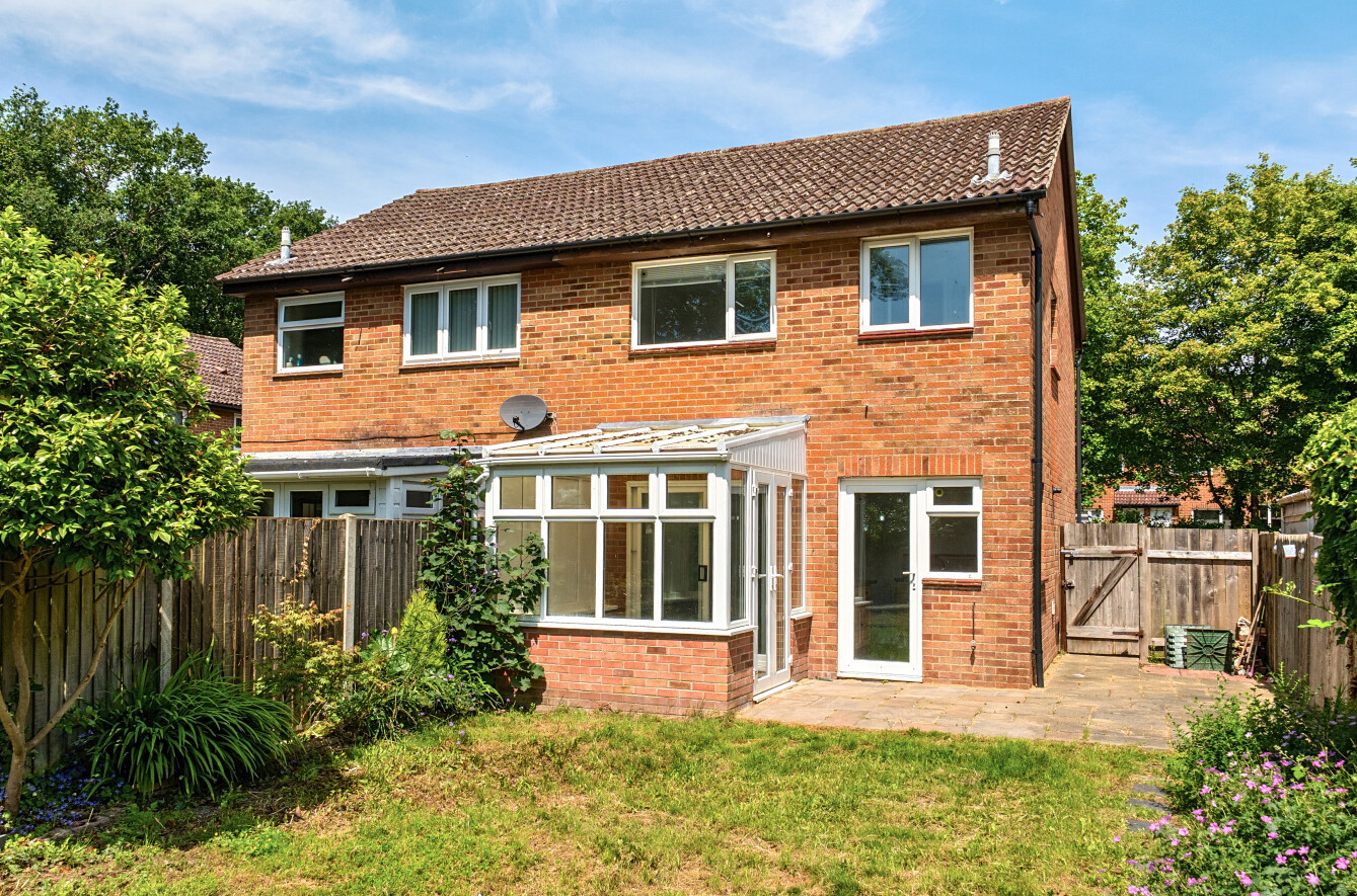 The Glade, Fareham, Hampshire, PO15 - Charters