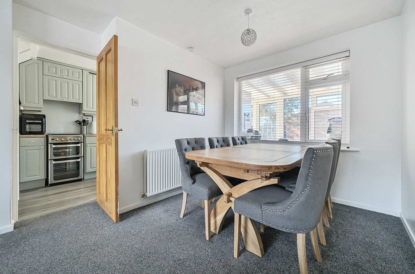 Vixen Close, Fareham, Hampshire, PO14 - Charters