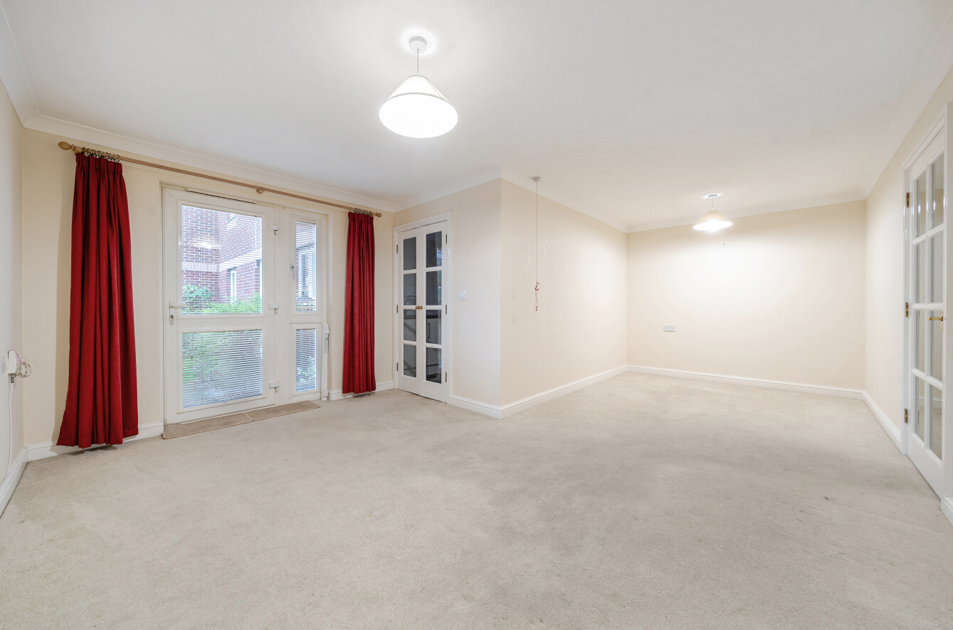 Westbury Road, Fareham, Hampshire, PO16 - Charters