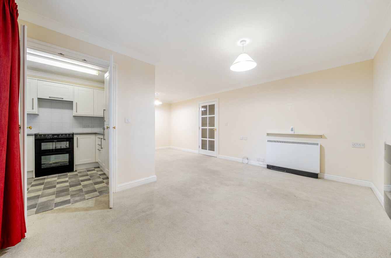Westbury Road, Fareham, Hampshire, PO16 - Charters