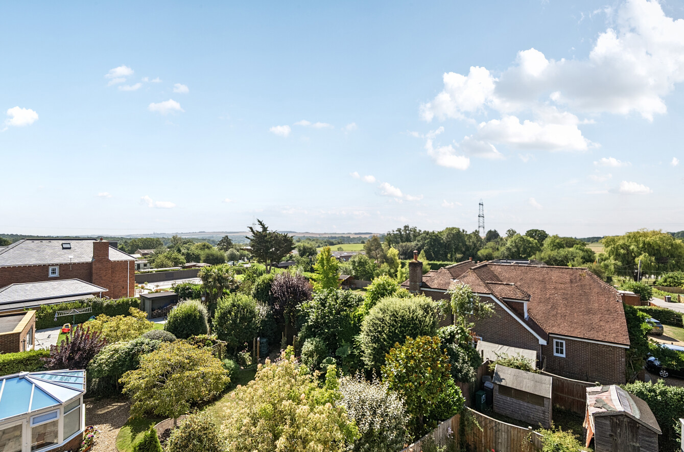 Bere Farm Lane, North Boarhunt, Fareham, Hampshire, PO17 - Charters