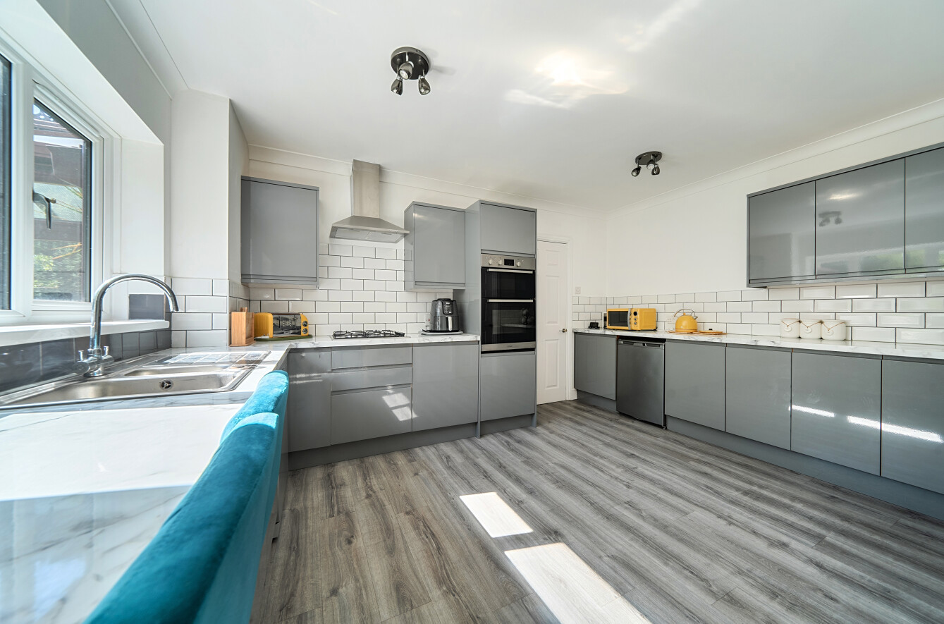 The Timbers, Fareham, PO15 - Charters
