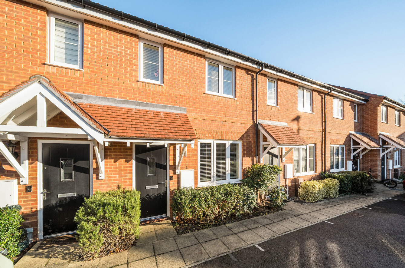 Juno Close, Fareham, PO14 Juno Close, Fareham, PO14 - Charters