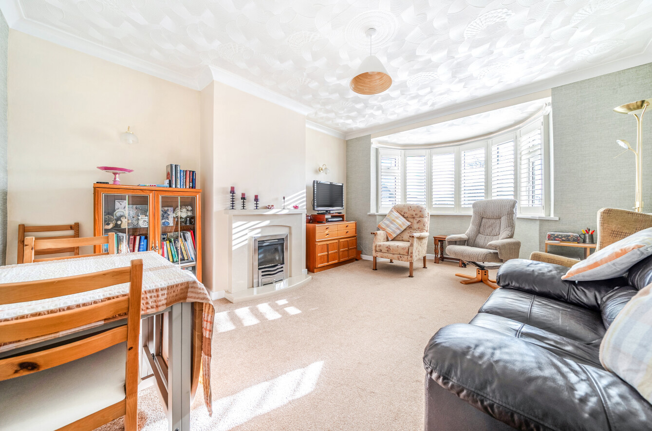 Oak Road, Fareham, Hampshire, PO15 Oak Road, Fareham, Hampshire, PO15 - Charters