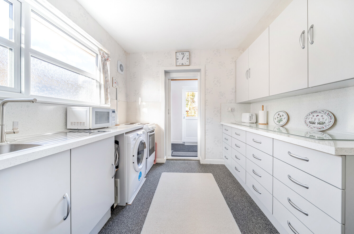 Oak Road, Fareham, Hampshire, PO15 Oak Road, Fareham, Hampshire, PO15 - Charters