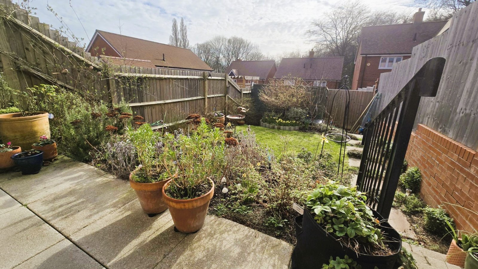 Powell Road, Wickham, Fareham, Hampshire, PO17 - Charters