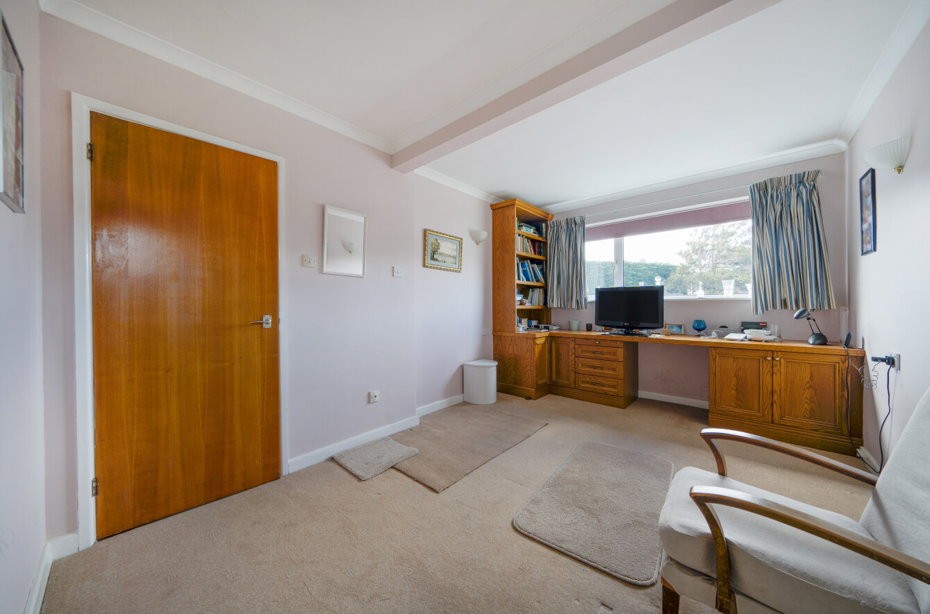 Carisbrooke Avenue, Hill Head, Fareham, Hants, PO14