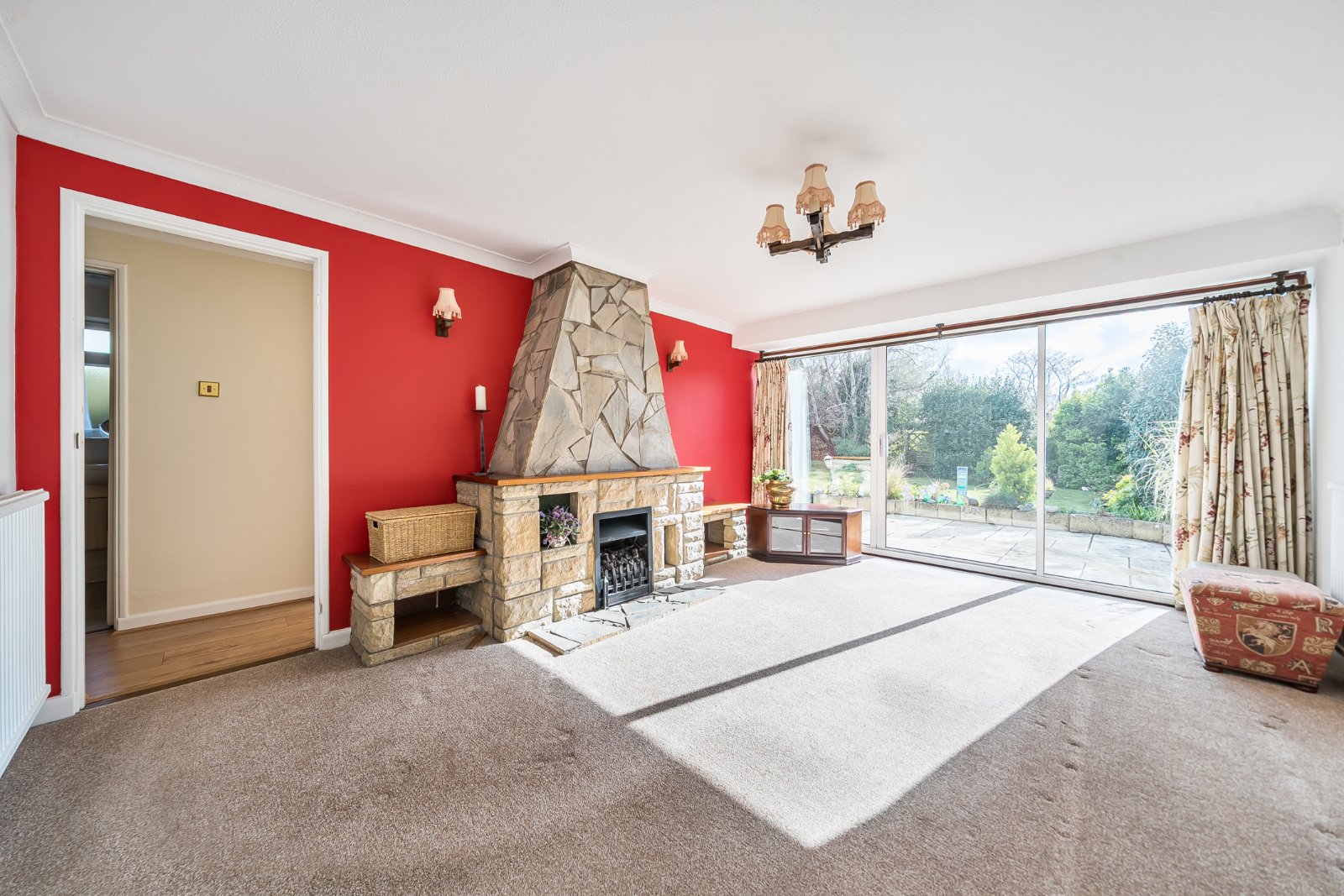 Hillary Close, Fareham, Hampshire, PO16 - Charters