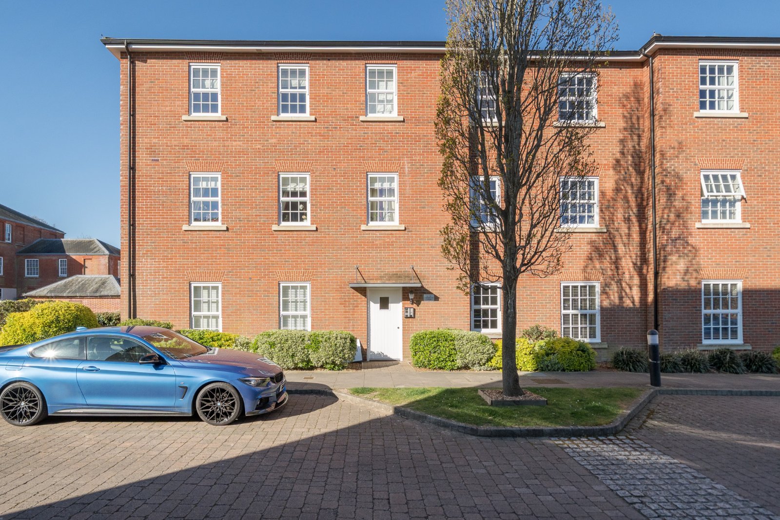 North Square, Knowle, Fareham, Hampshire, PO17 - Charters