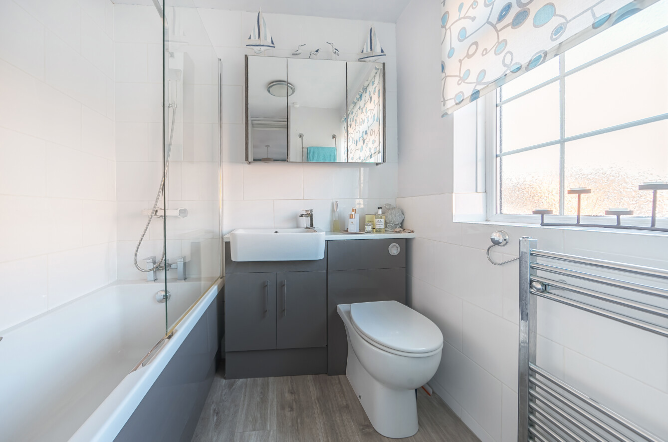 Anglesey Arms Road, Gosport, Hampshire, PO12 Anglesey Arms Road, Gosport, Hampshire, PO12 - Charters