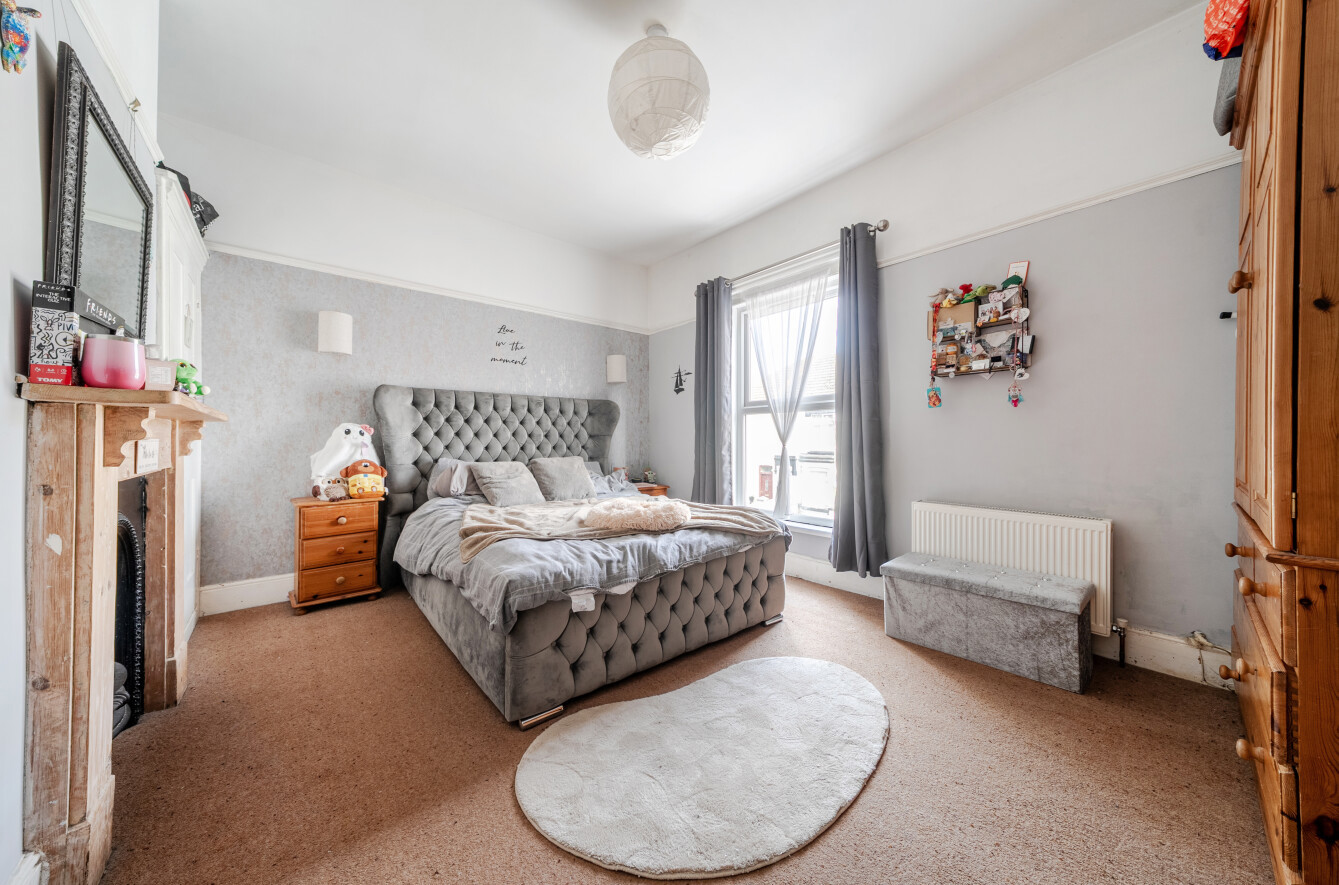 Avenue Road, Gosport, Hampshire, PO12