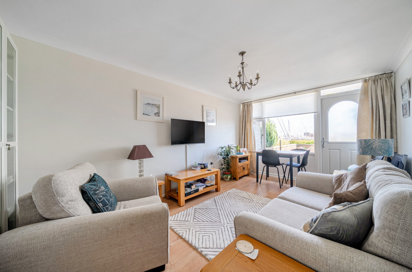 Trinity Green, Gosport, Hampshire, PO12 Trinity Green, Gosport, Hampshire, PO12 - Charters