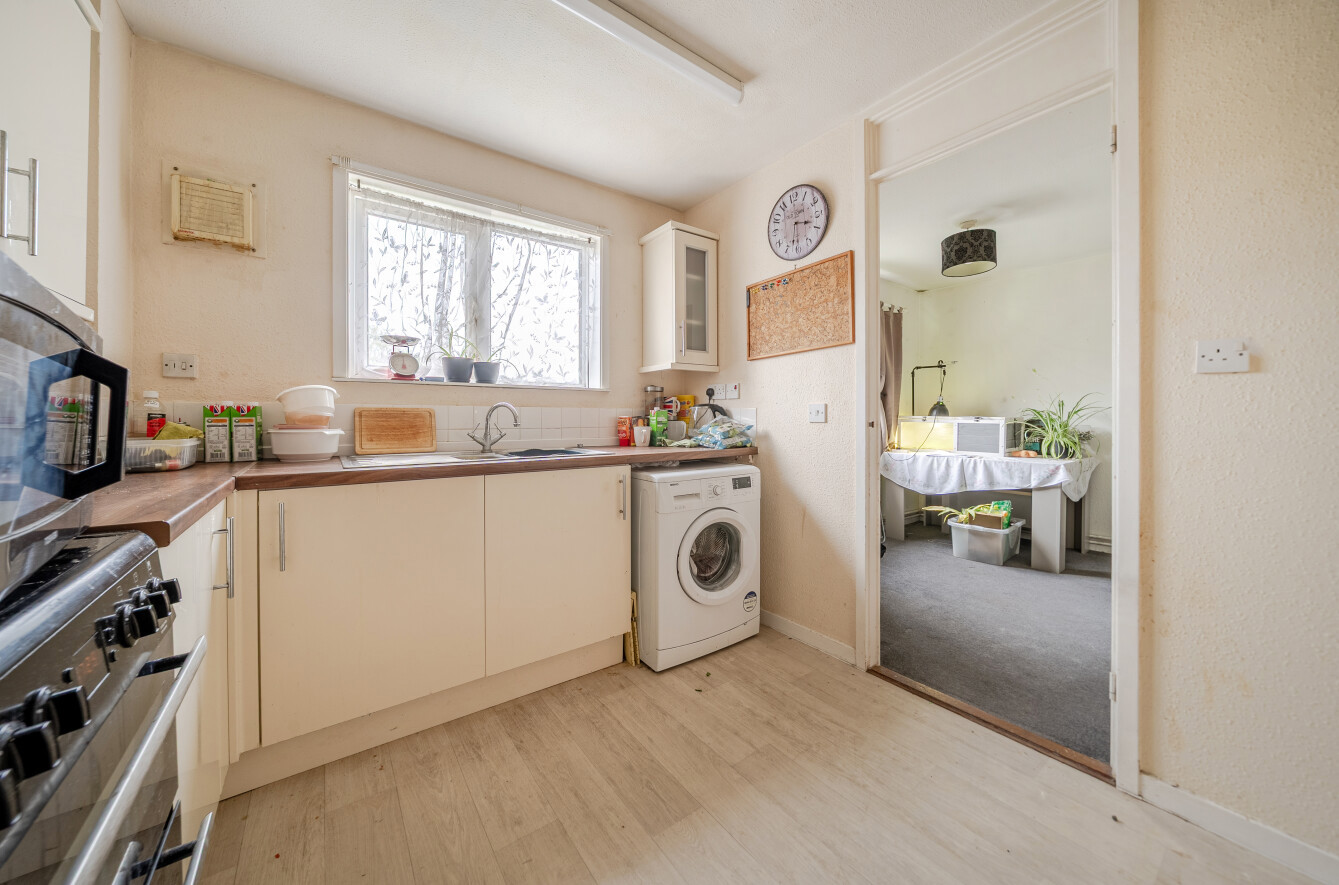 Pipit Close, Hardway, Gosport, Hampshire, PO12 - Charters