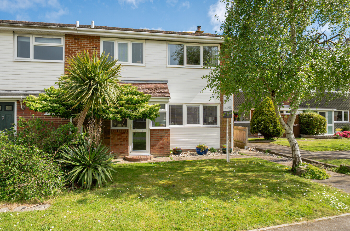 Repton Close, Gosport, Hampshire, PO12 - Charters