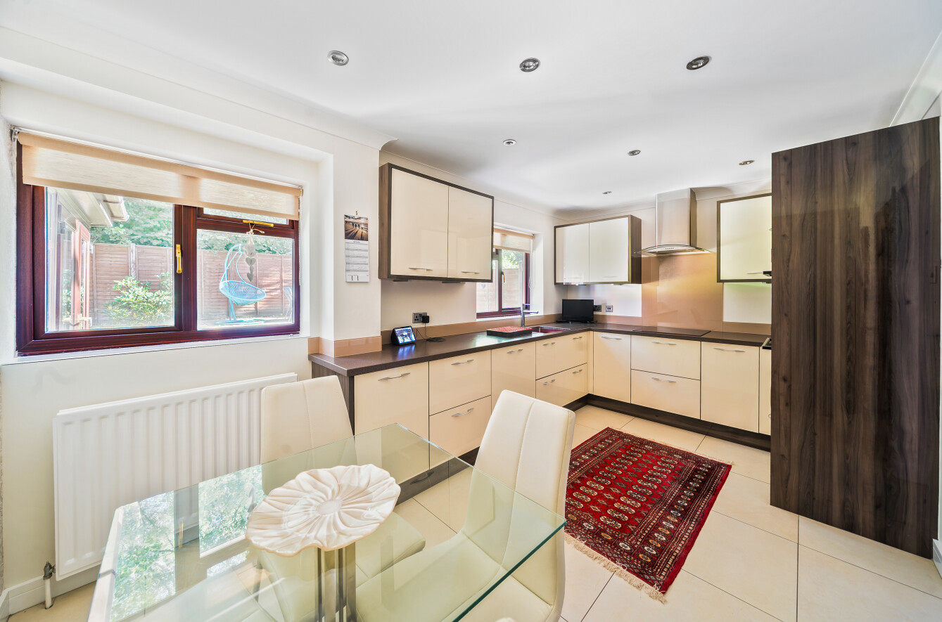 Sovereign Way, Boyatt Wood, Hampshire, SO50