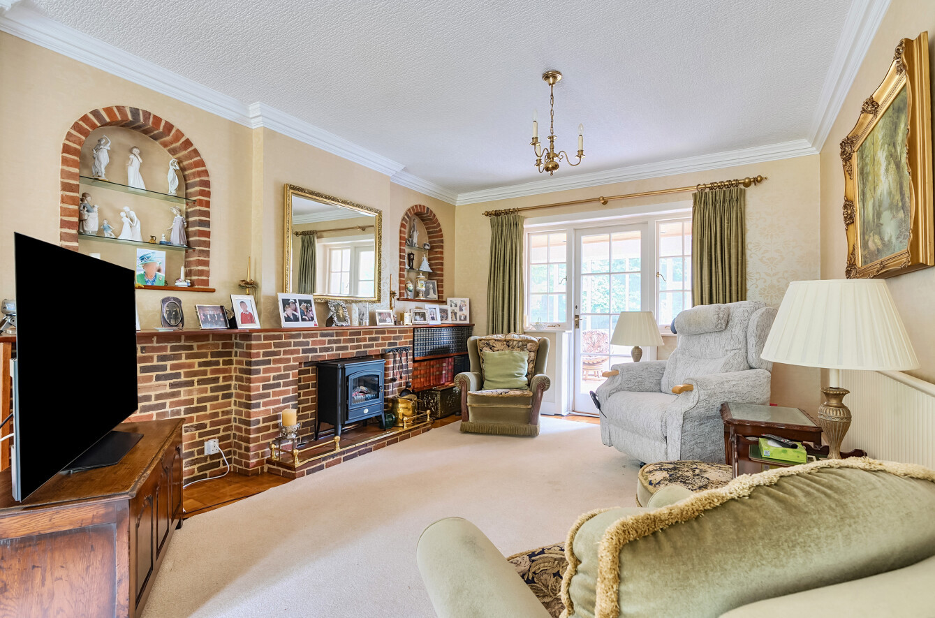 Hook Road, Ampfield, Romsey, Hampshire, SO51 - Charters