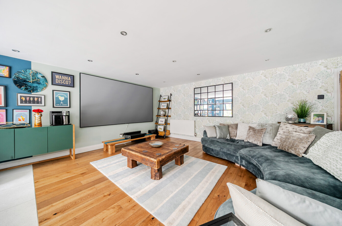 Hocombe Drive, Chandler's Ford, Eastleigh, Hampshire, SO53