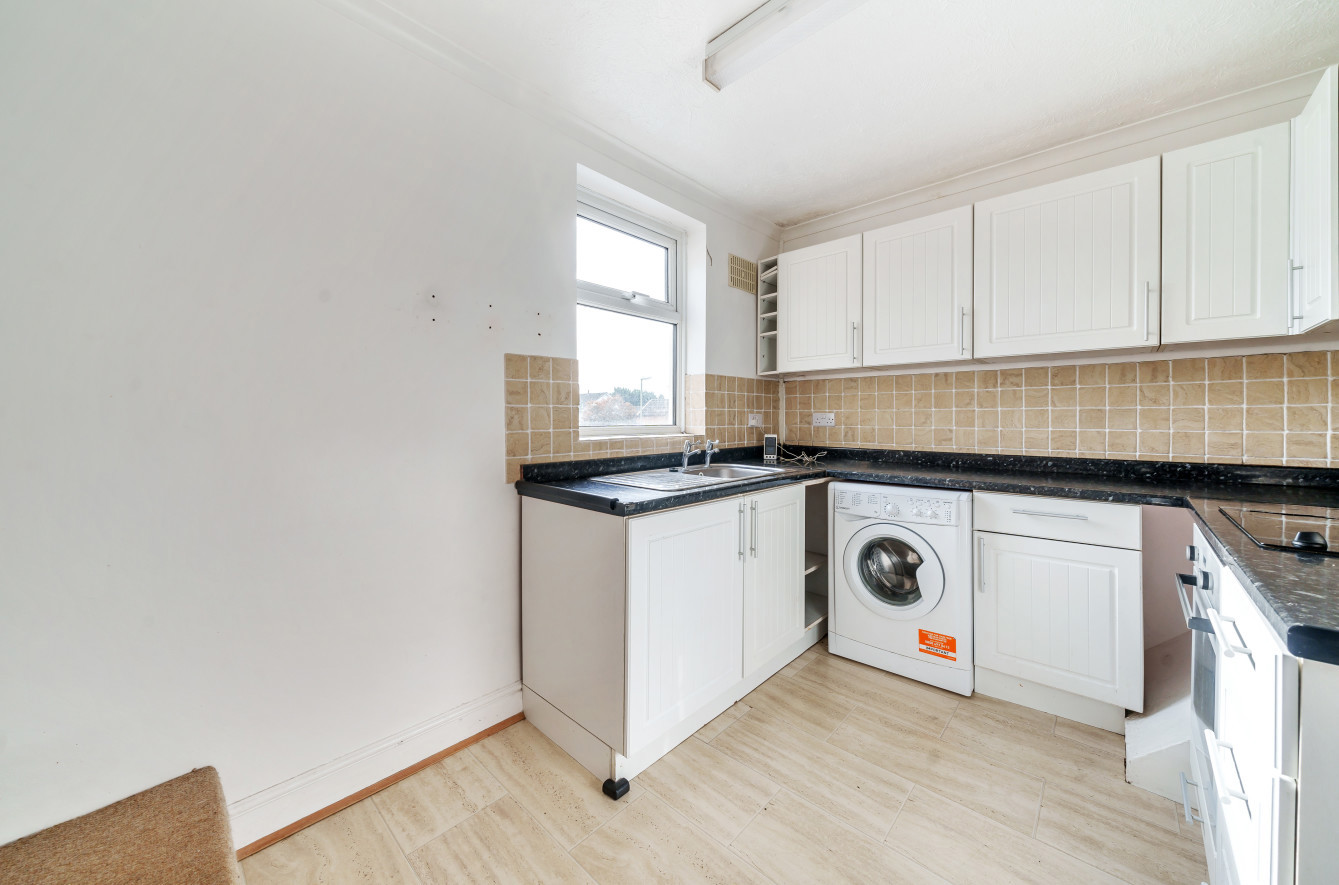 Hamilton Road, Bishopstoke, Hampshire, SO50 - Charters