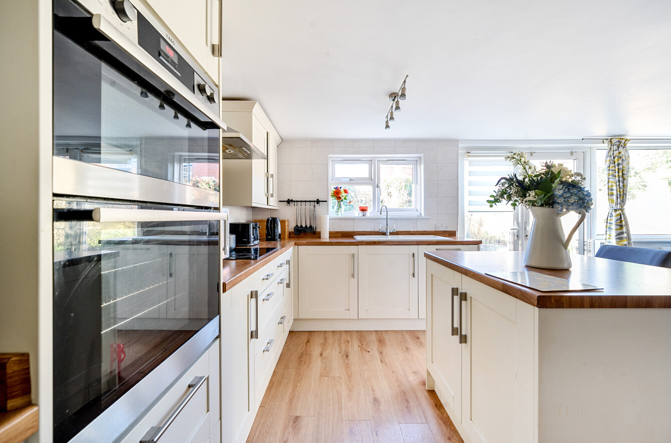 Pitmore Road, Allbrook, Hampshire, SO50
