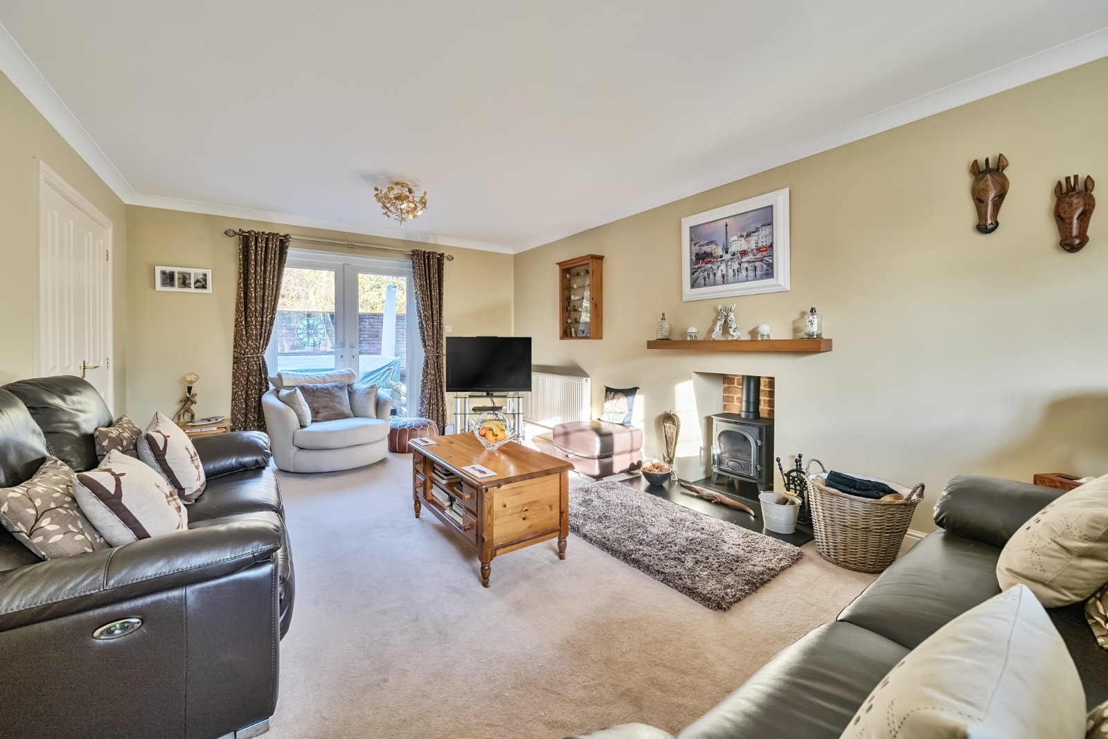 Bramble Hill, Chandler's Ford, Eastleigh, Hampshire, SO53 - Charters