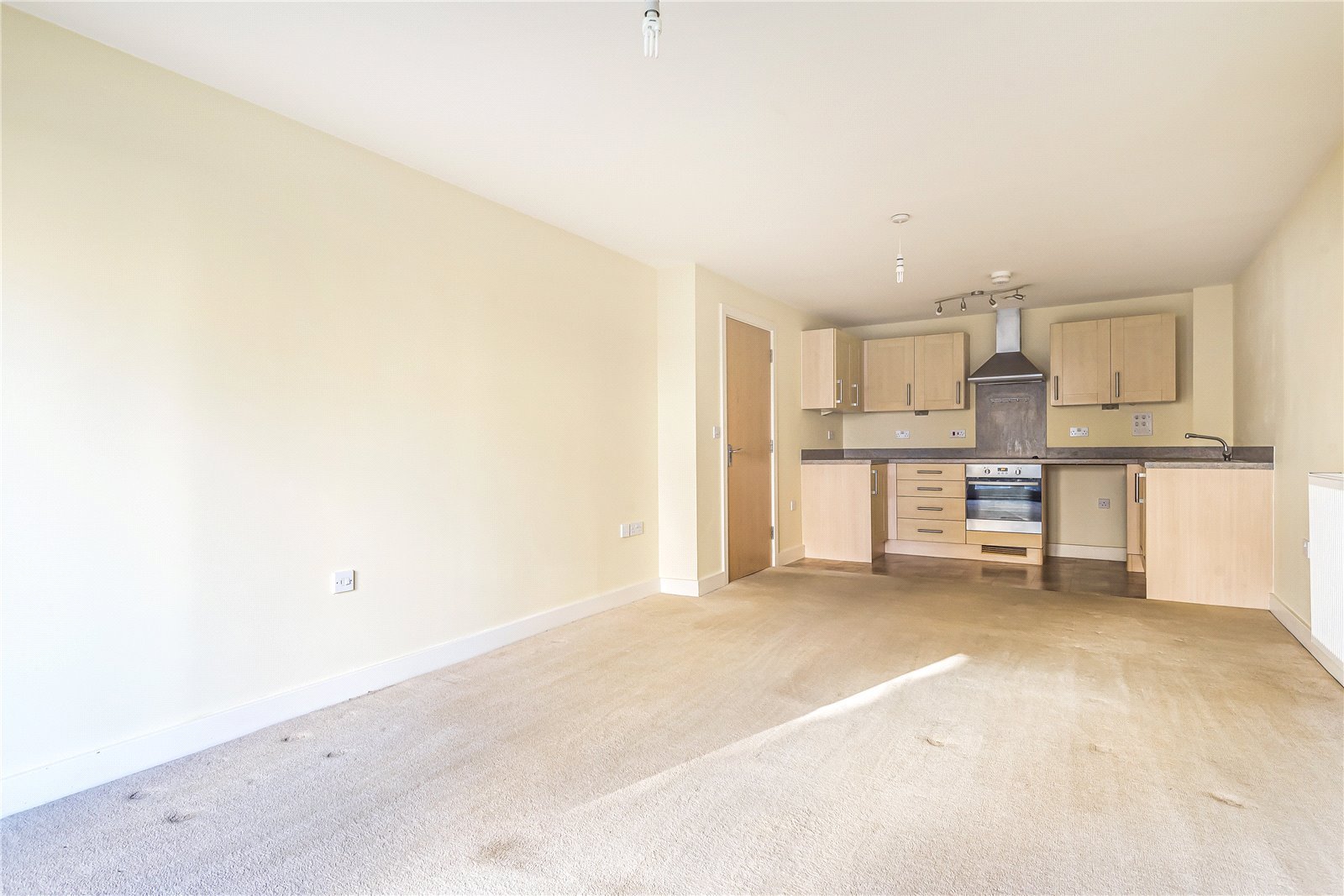 Hut Farm Place, Chandlers Ford, Hampshire, SO53 Hut Farm Place, Chandlers Ford, Hampshire, SO53 - Charters