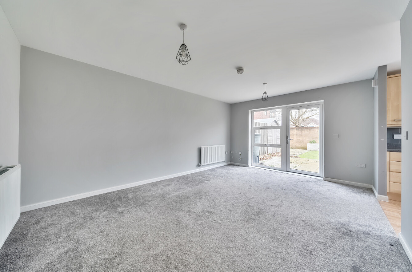 Tichborne Road, Eastleigh, Hampshire, SO50 - Charters