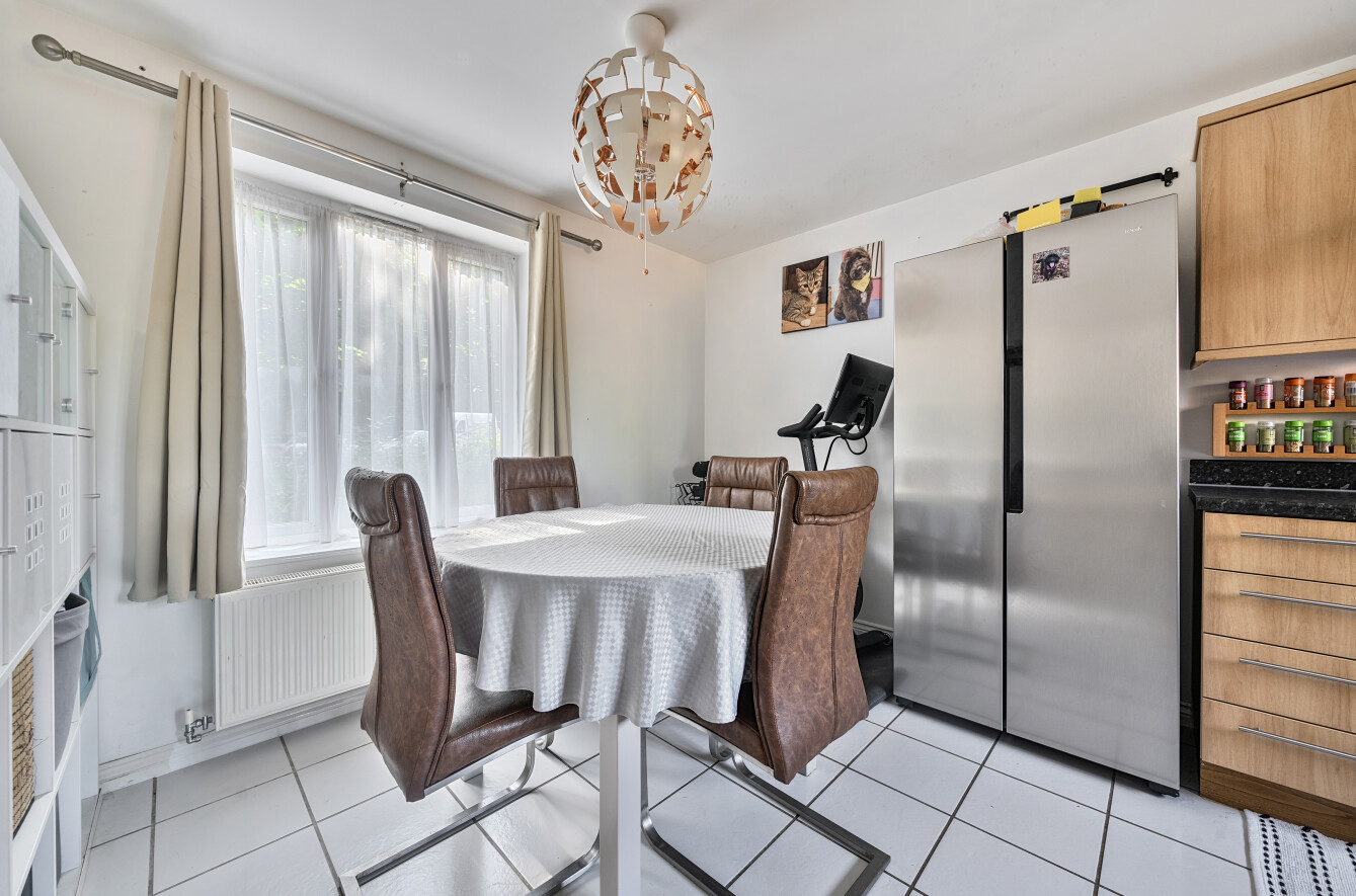 Sand Martin Close, Eastleigh, Hampshire, SO50