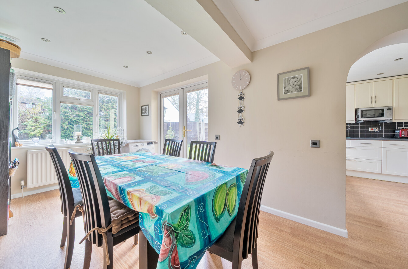 Charlecote Drive, Chandler's Ford, Eastleigh, Hampshire, SO53 - Charters