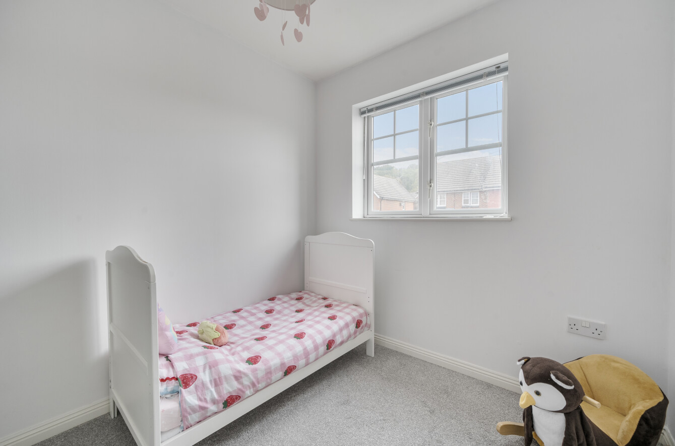 Barn Piece, Chandler's Ford, Hampshire, SO53