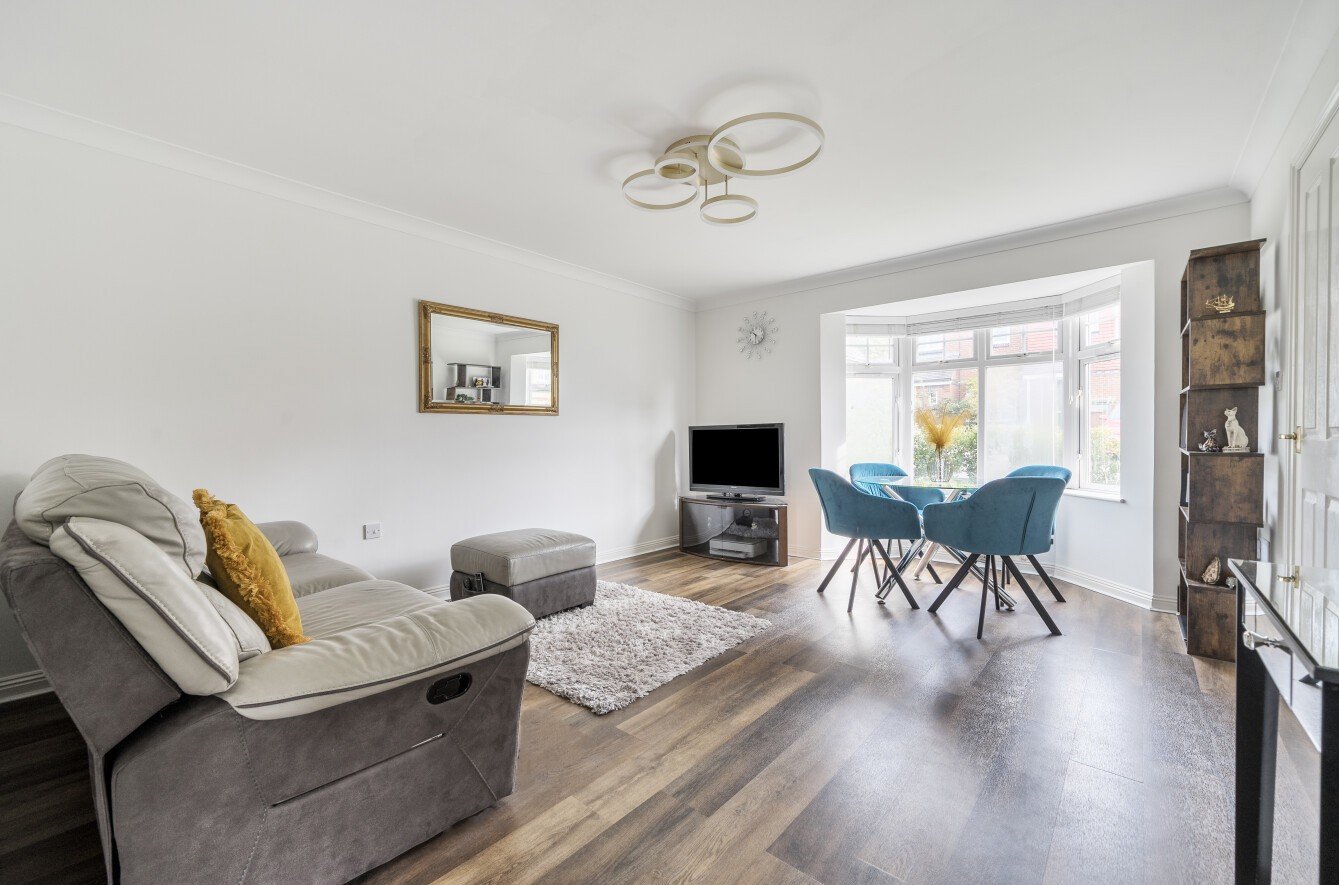 Barn Piece, Chandler's Ford, Hampshire, SO53