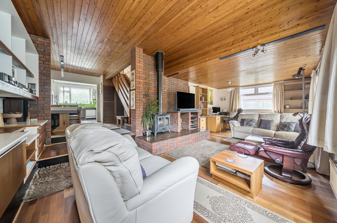 Pitmore Road, Eastleigh, Hampshire, SO50 - Charters