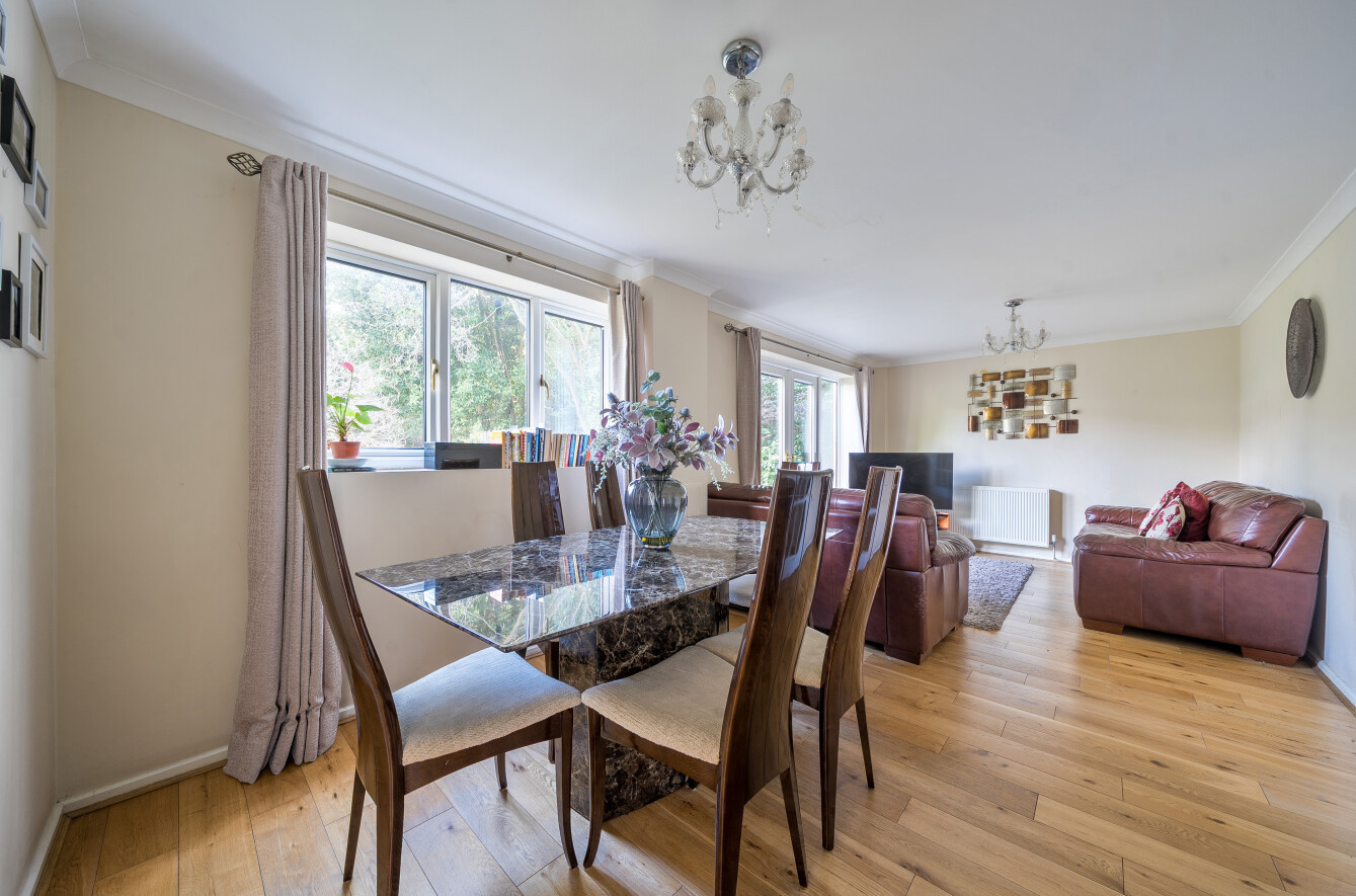 Clandon Drive, Eastleigh, Hampshire, SO50 - Charters