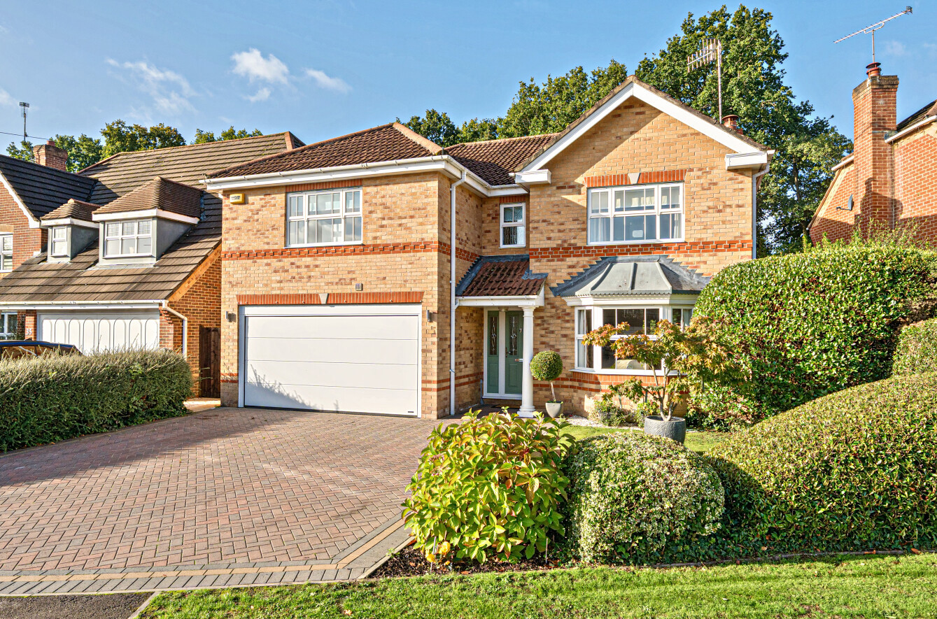 Percivale Road, Chandler's Ford, Eastleigh, Hampshire, SO53 - Charters
