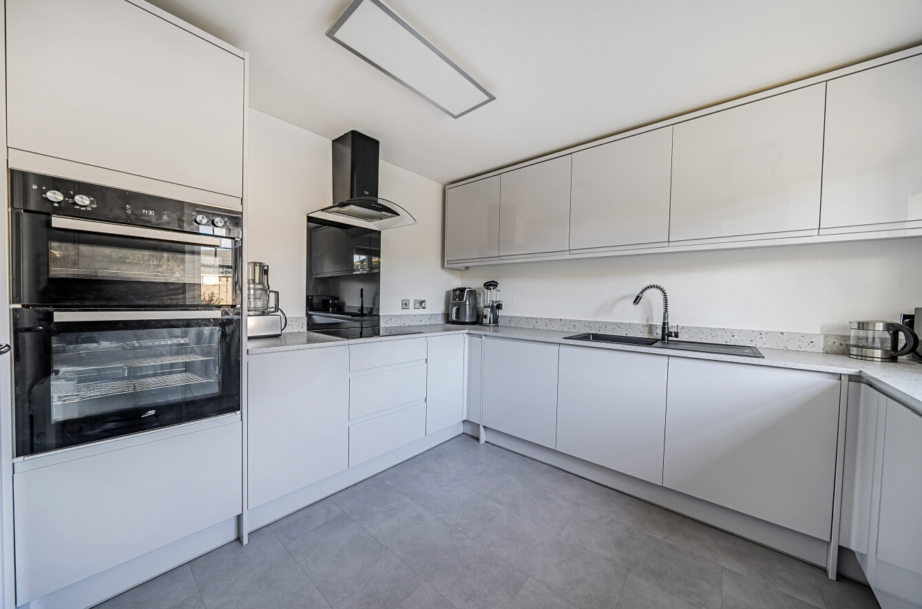 Bright Wire Crescent, Eastleigh, Hampshire, SO50 - Charters