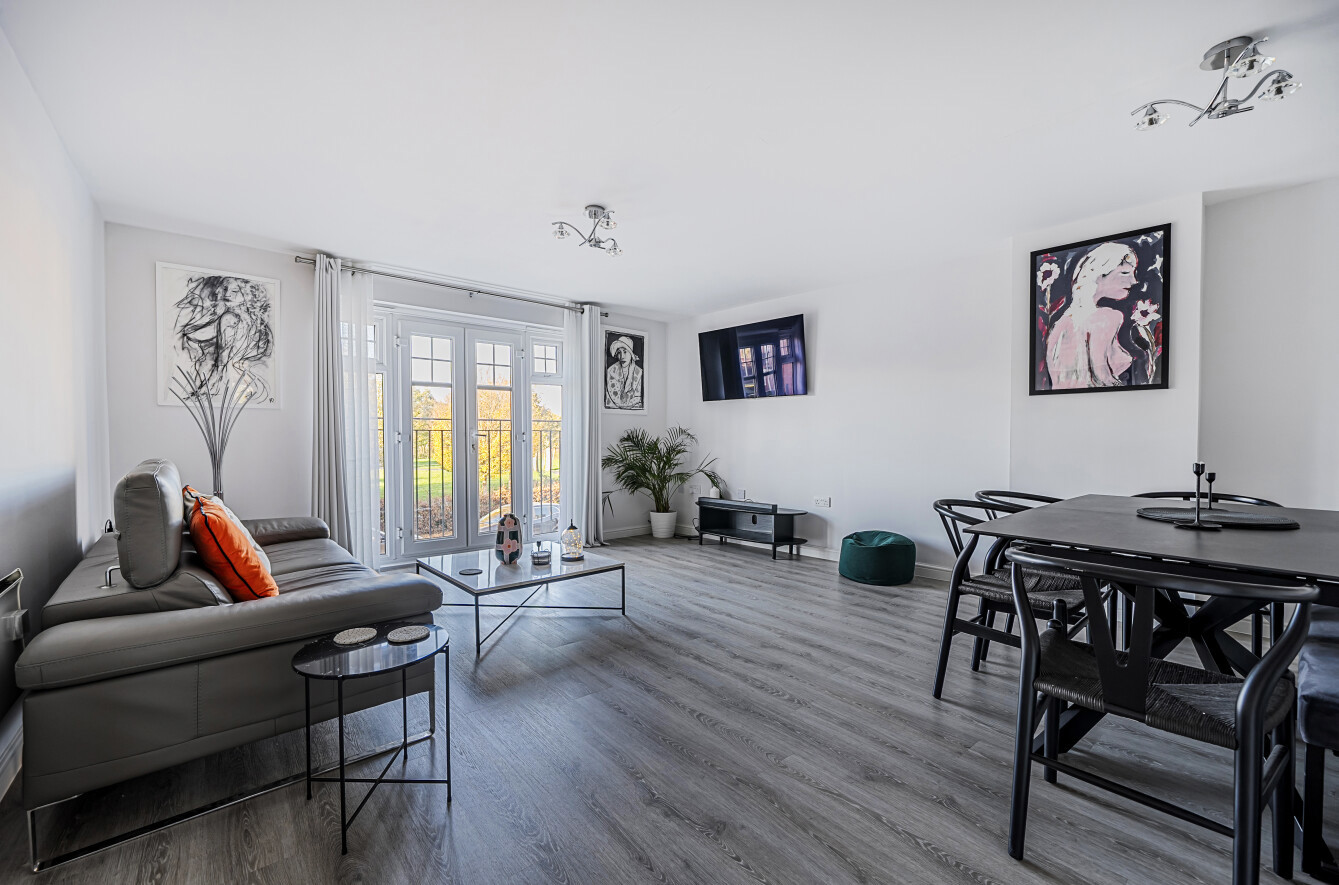 Bright Wire Crescent, Eastleigh, Hampshire, SO50 - Charters