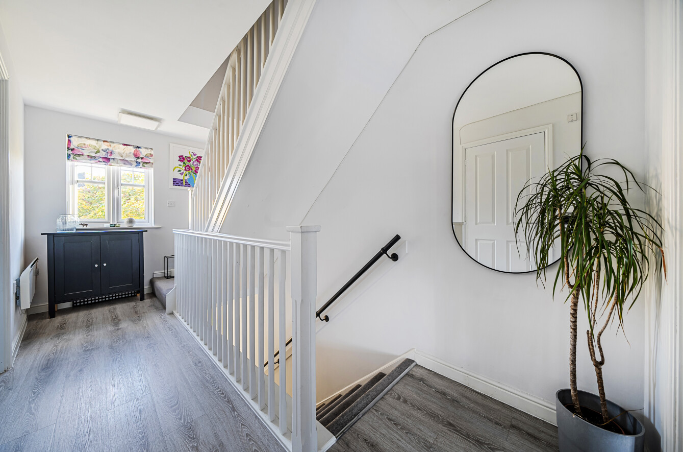 Bright Wire Crescent, Eastleigh, Hampshire, SO50 - Charters