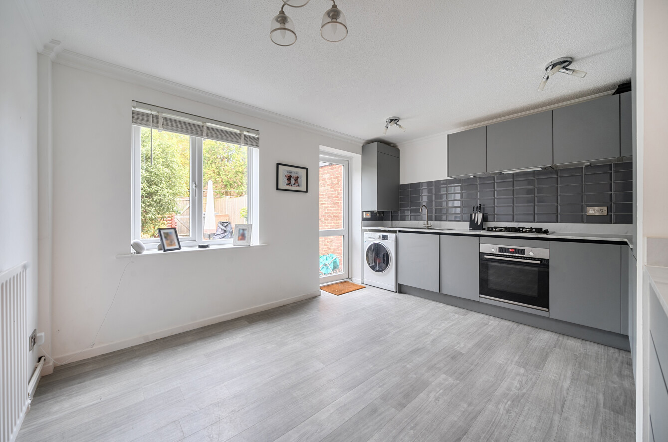 Cranbourne Drive, Otterbourne, Winchester, Hampshire, SO21 Cranbourne Drive, Otterbourne, Winchester, Hampshire, SO21 - Charters