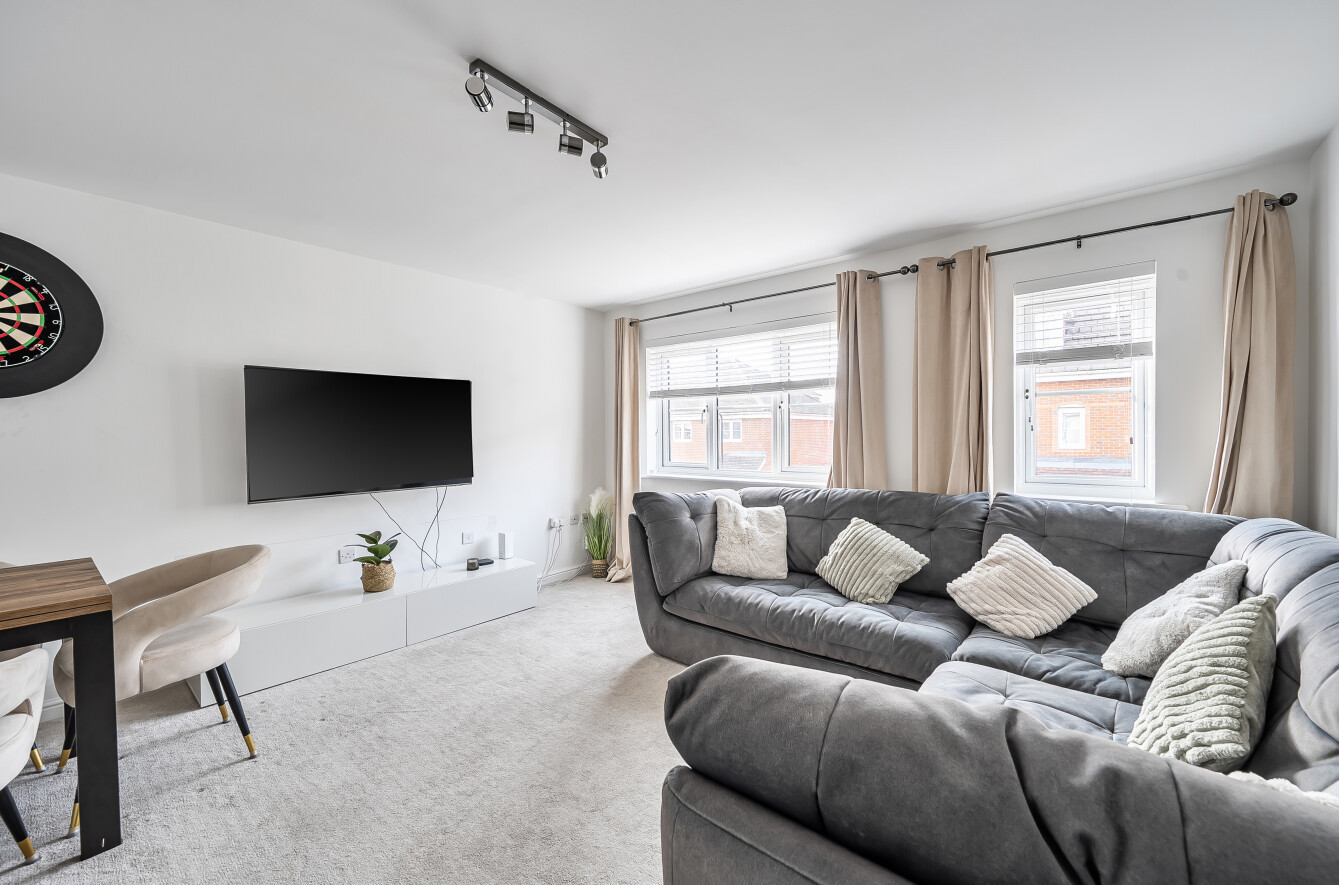 Bright Wire Crescent, Eastleigh, Hampshire, SO50