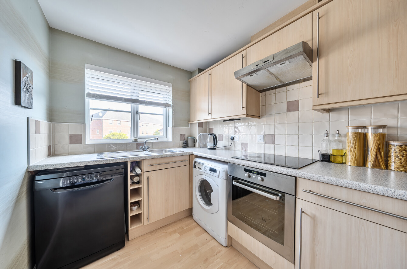 Bright Wire Crescent, Eastleigh, Hampshire, SO50 - Charters