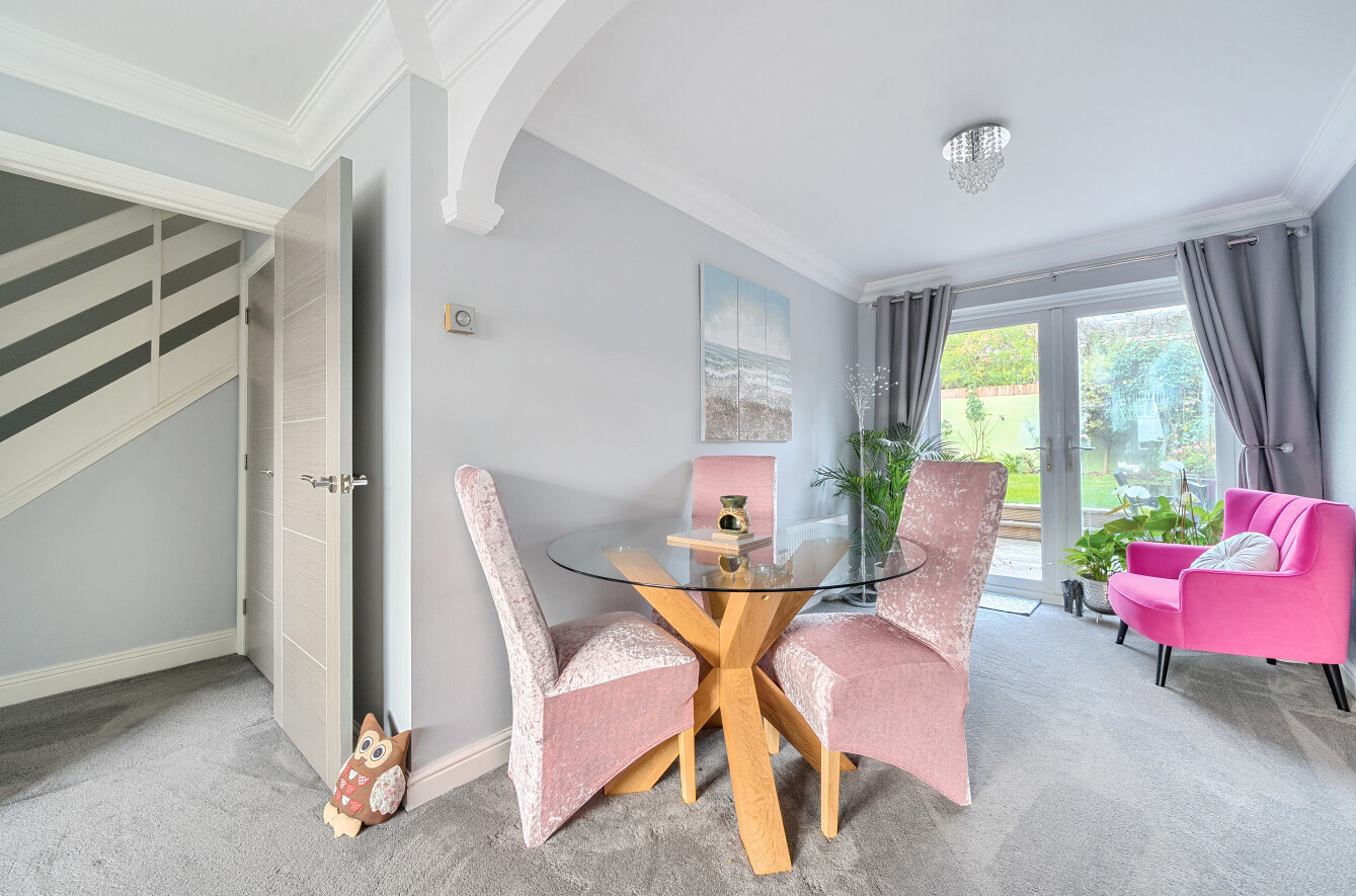 Chatsworth Road, Eastleigh, Hampshire, SO50 Chatsworth Road, Eastleigh, Hampshire, SO50 - Charters