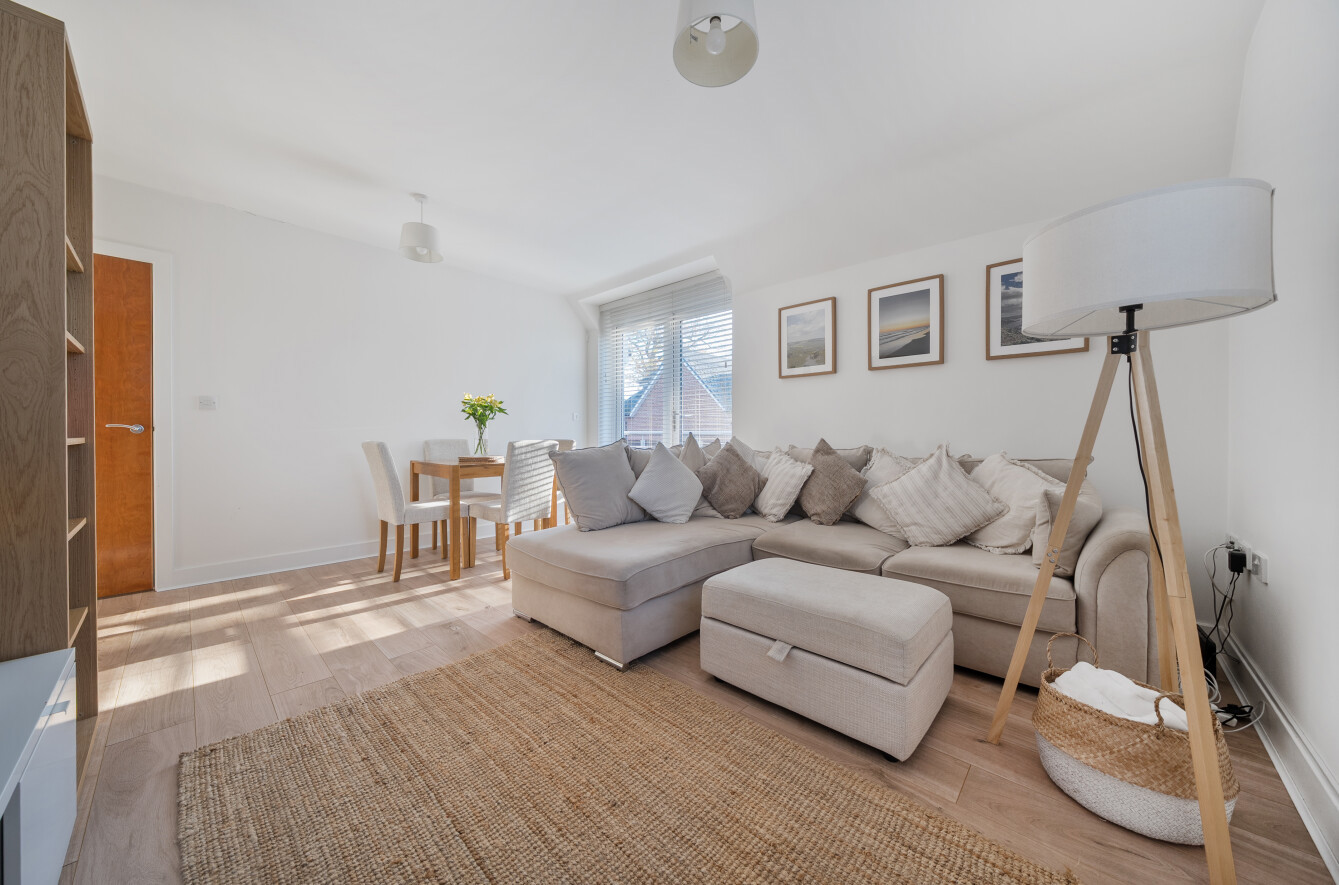 Winchester Road, Chandler's Ford, Eastleigh, Hampshire, SO53 Winchester Road, Chandler's Ford, Eastleigh, Hampshire, SO53 - Charters